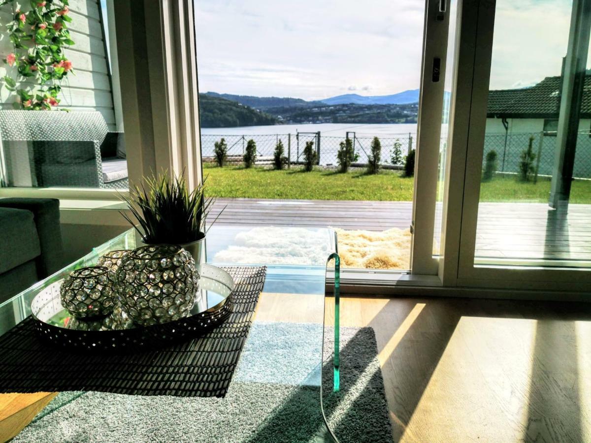 Bjornestrand Fjordside View Appartement Bergen